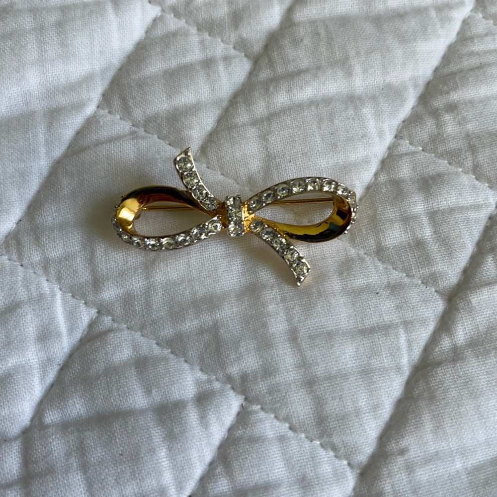 Swarovski Gold Bow Rhinestone Crystal Pin Brooch